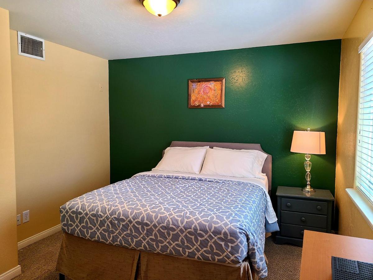 Sacred Mtn River Suites Kernville Exterior foto